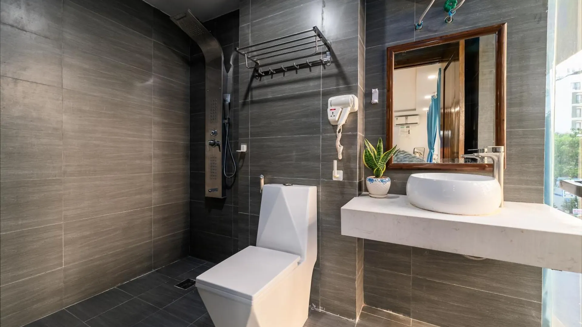 Sydney Da Nang Hotel & Apartment Vietnam